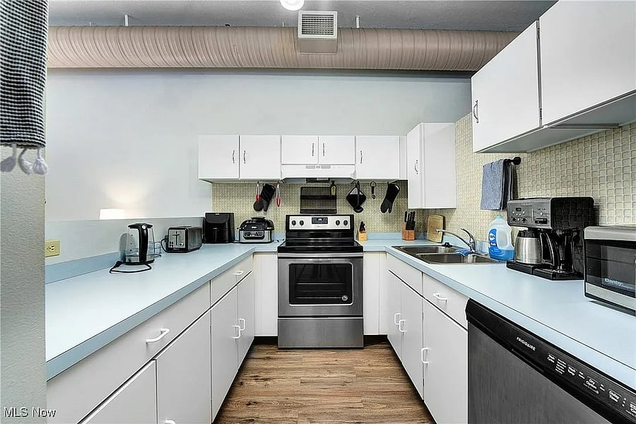 Furnished Finder property 655625_1 photo 13