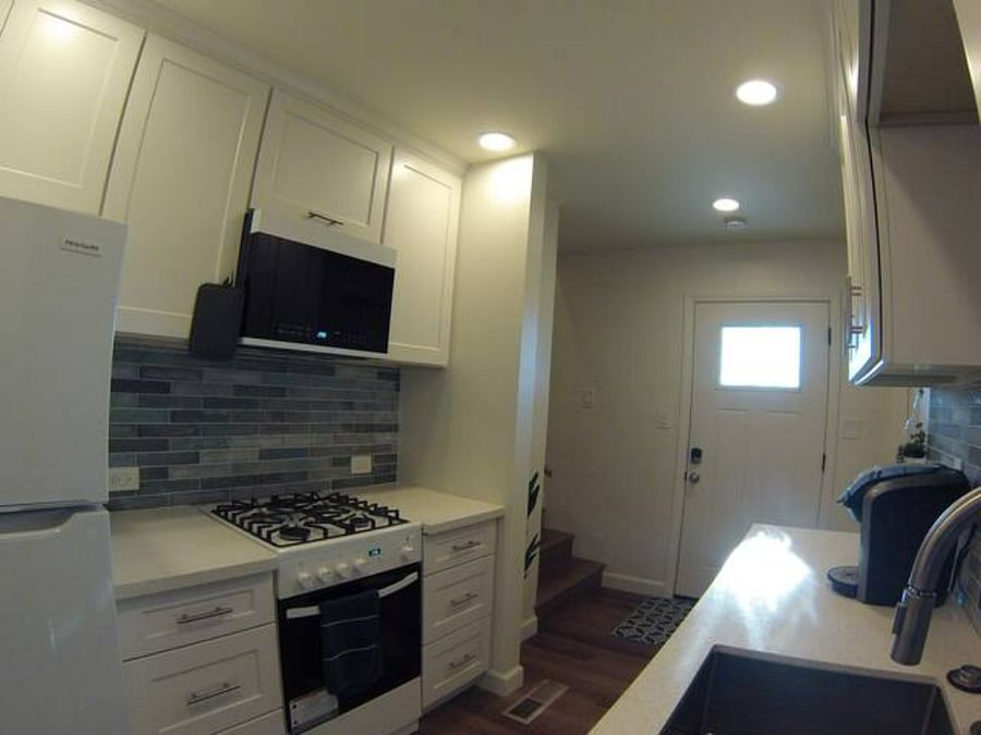 Fully equipped kitchen for your comfort and convenience.