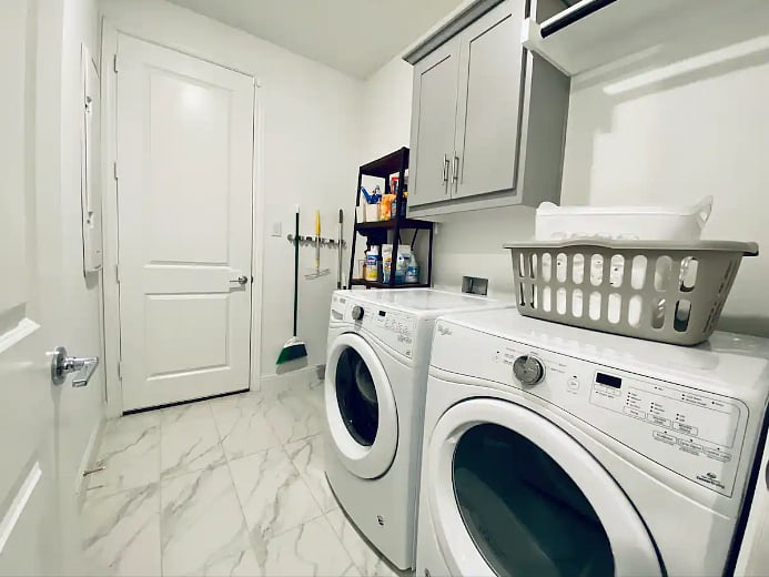 Furnished Finder property 655811_1 photo 17