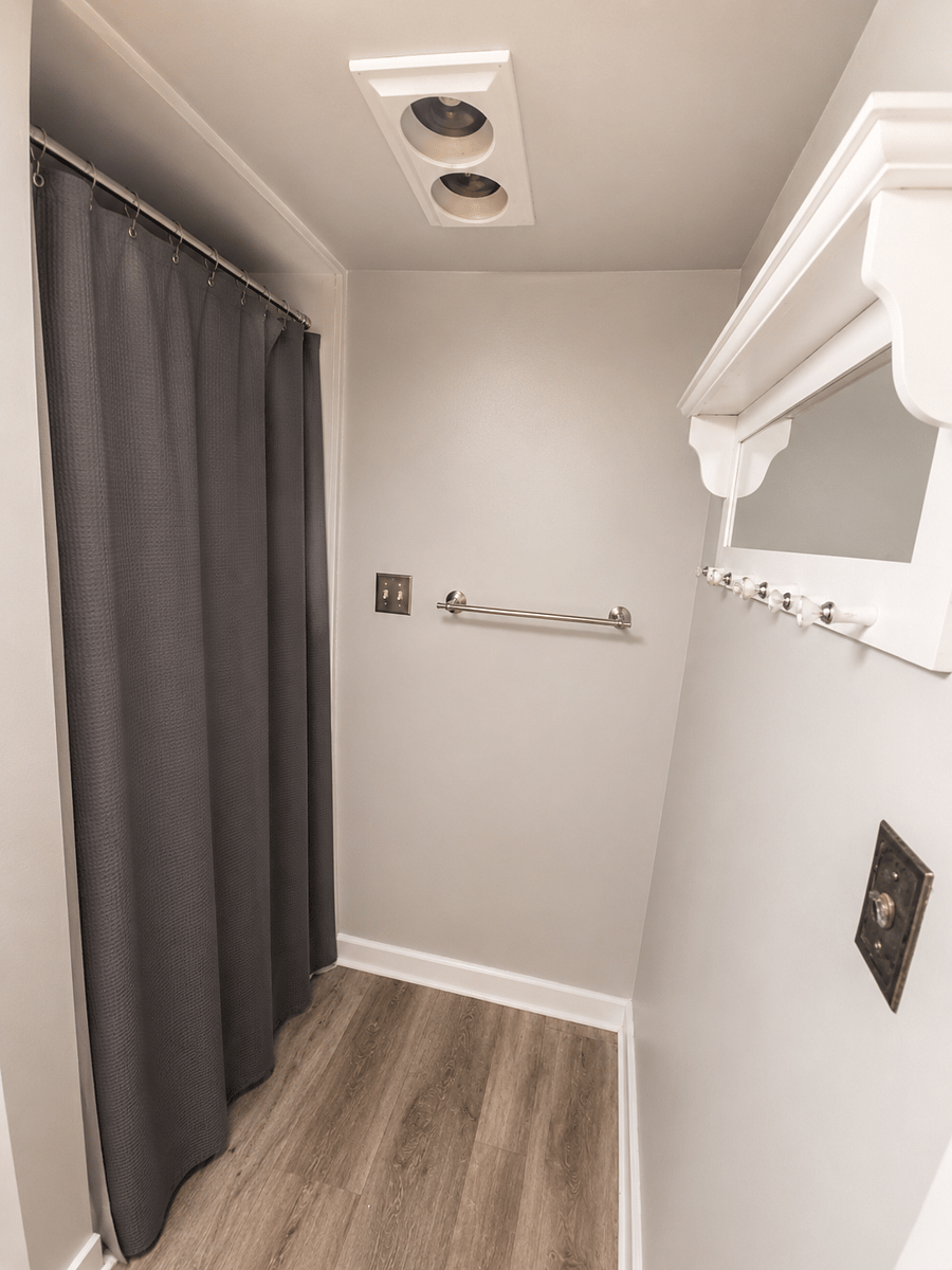 Private Bathroom 2