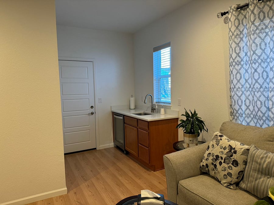 Furnished Finder property 655954_1 photo 10