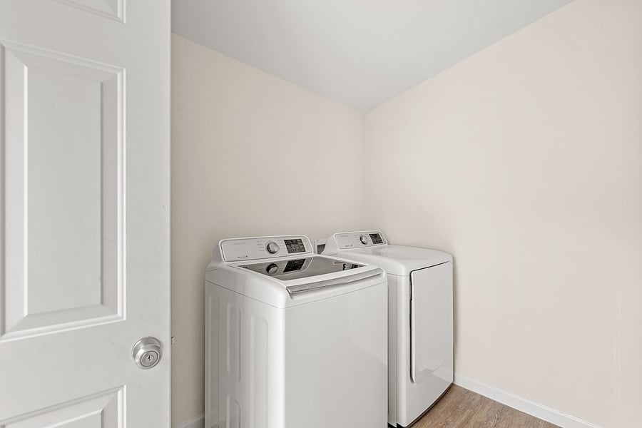 Dedicated laundry room with full sized washer/dryer.  This laundry room is not shared with any other units. 