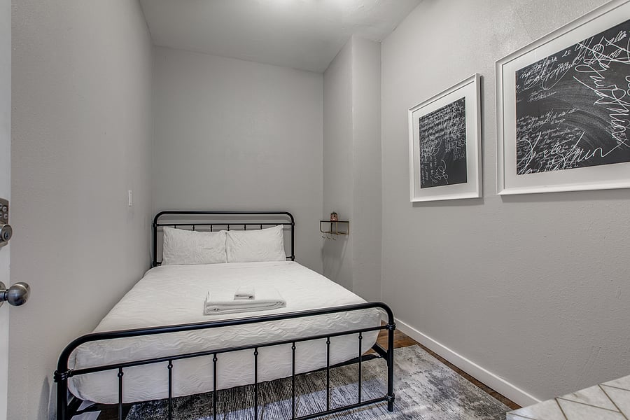 Furnished Finder property 656099_1 photo 12
