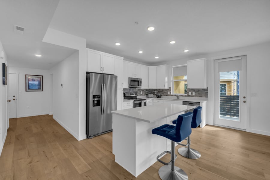 Furnished Finder property 656100_1 photo 8