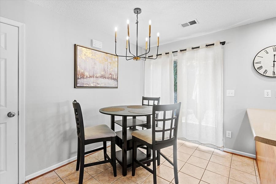Furnished Finder property 656146_1 photo 12