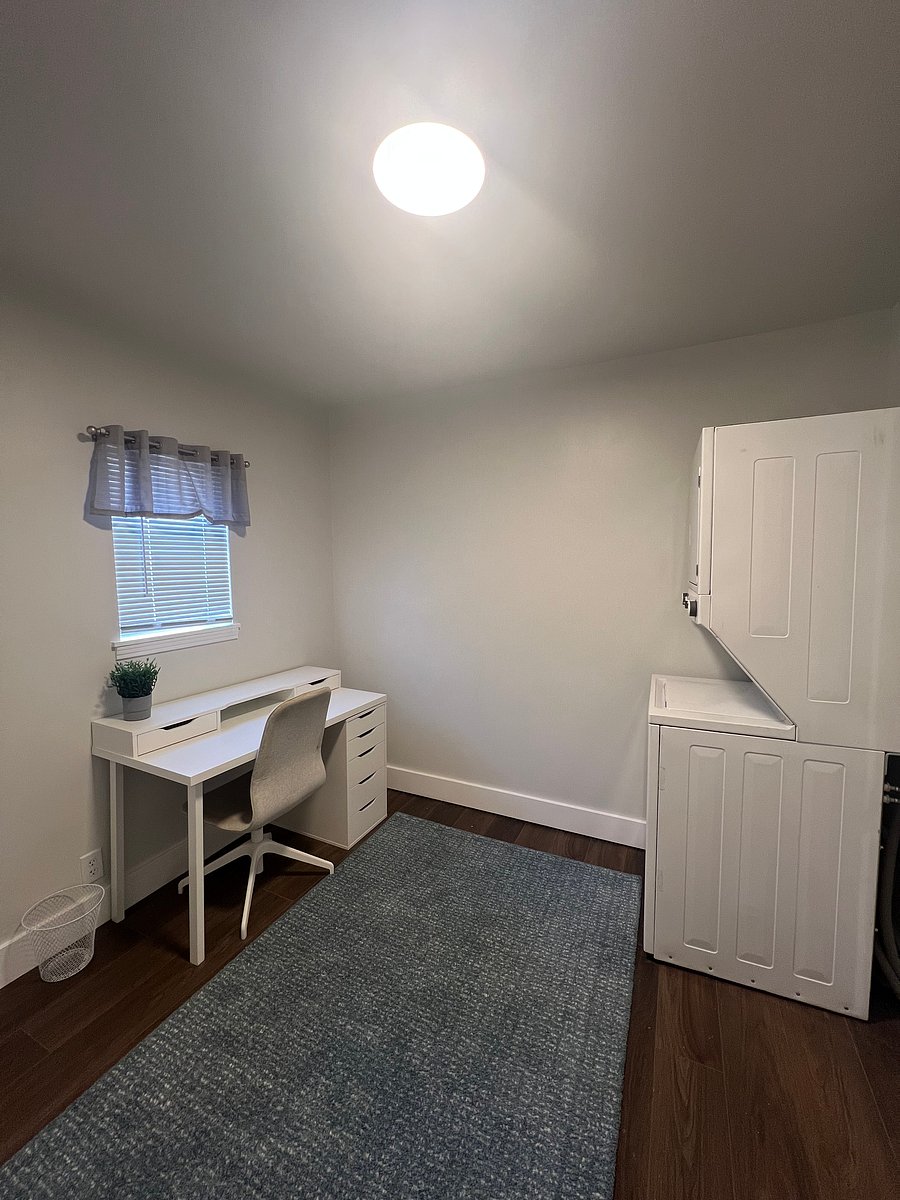 Laundry room/ office