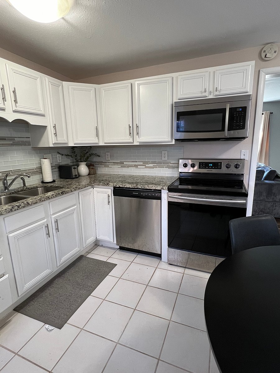 Furnished Finder property 656213_1 photo 9