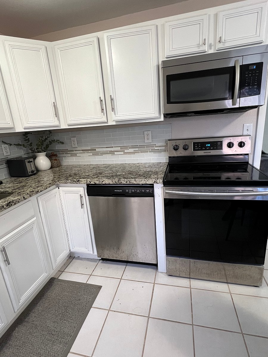 Furnished Finder property 656213_1 photo 12
