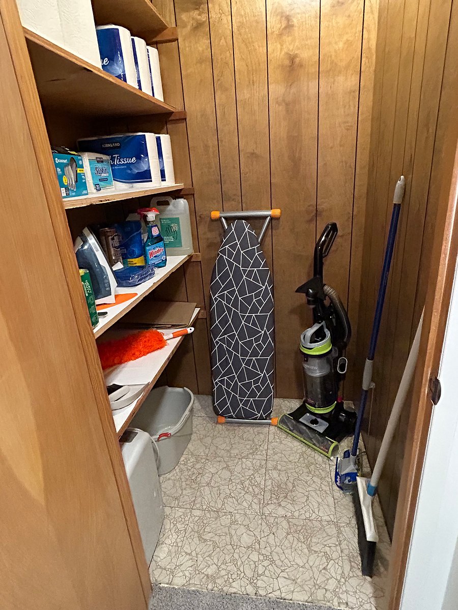 Wqlk-in pantry and cleaning supply room