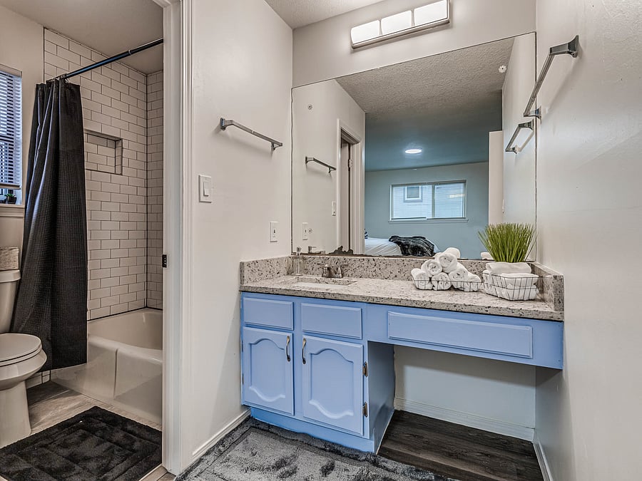 Unit 1- primary bathroom