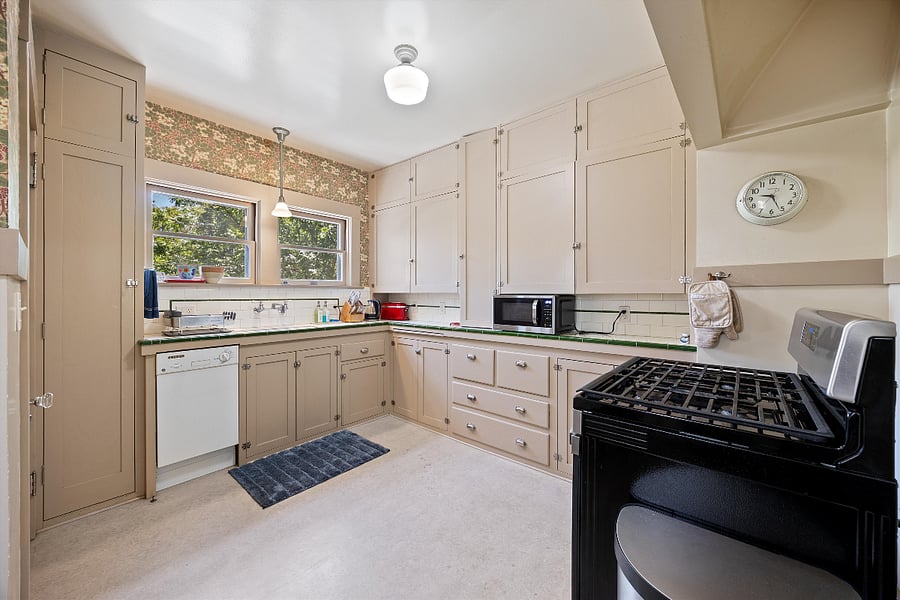 Furnished Finder property 656241_1 photo 8
