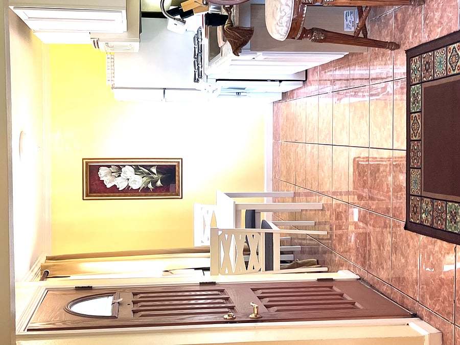 Bright kitchen