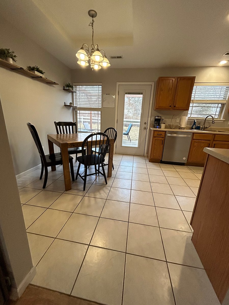Furnished Finder property 656335_1 photo 3