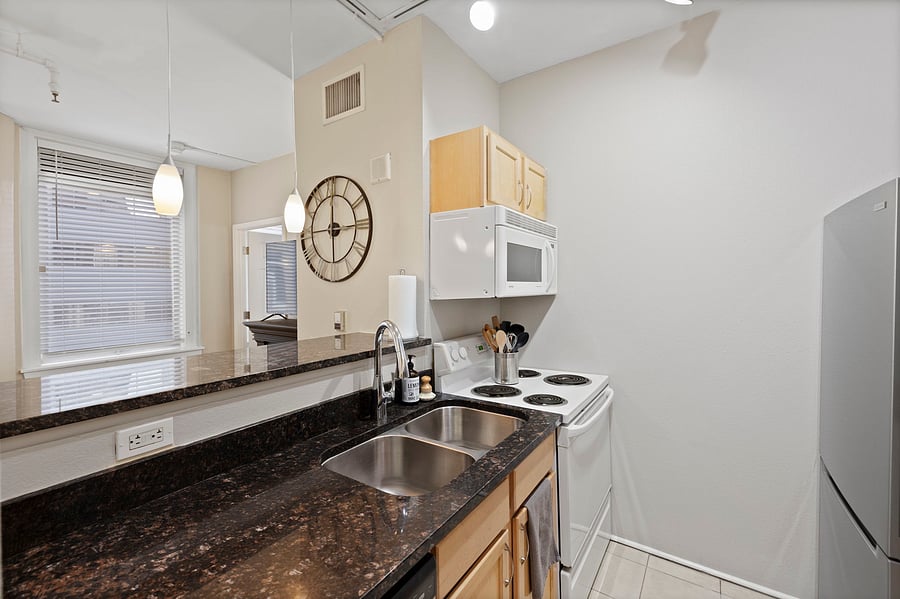 Furnished Finder property 656357_1 photo 20