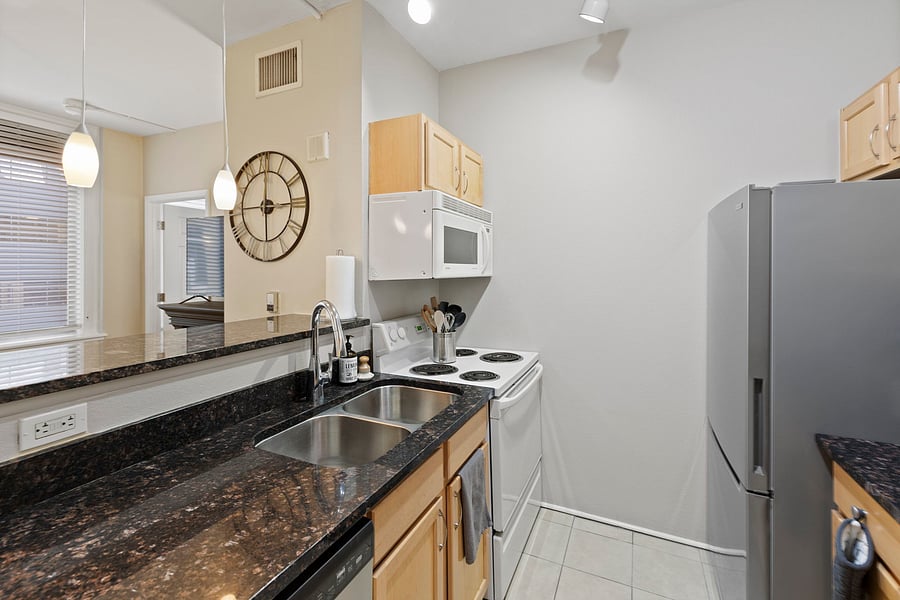Furnished Finder property 656357_1 photo 18