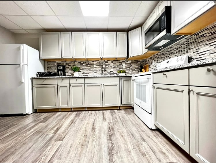 Furnished Finder property 656384_1 photo 8
