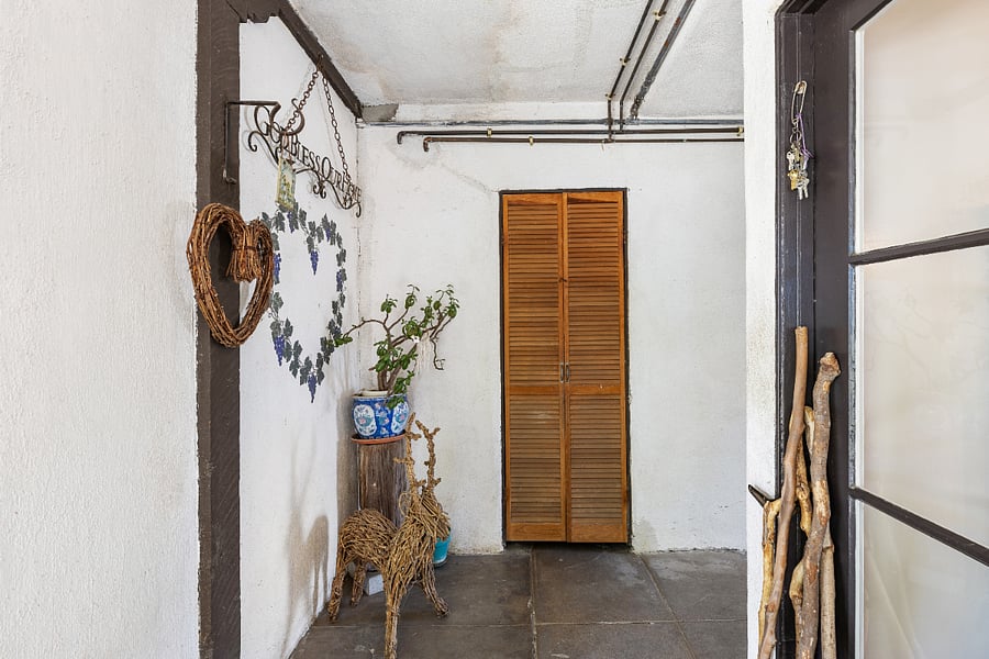 Doors to laundry room