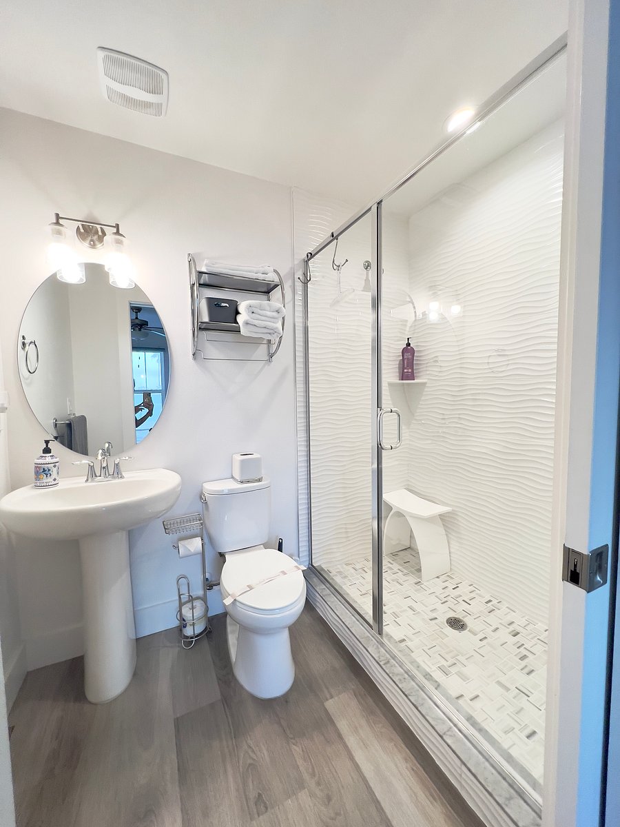 En-Suite guest bathroom
