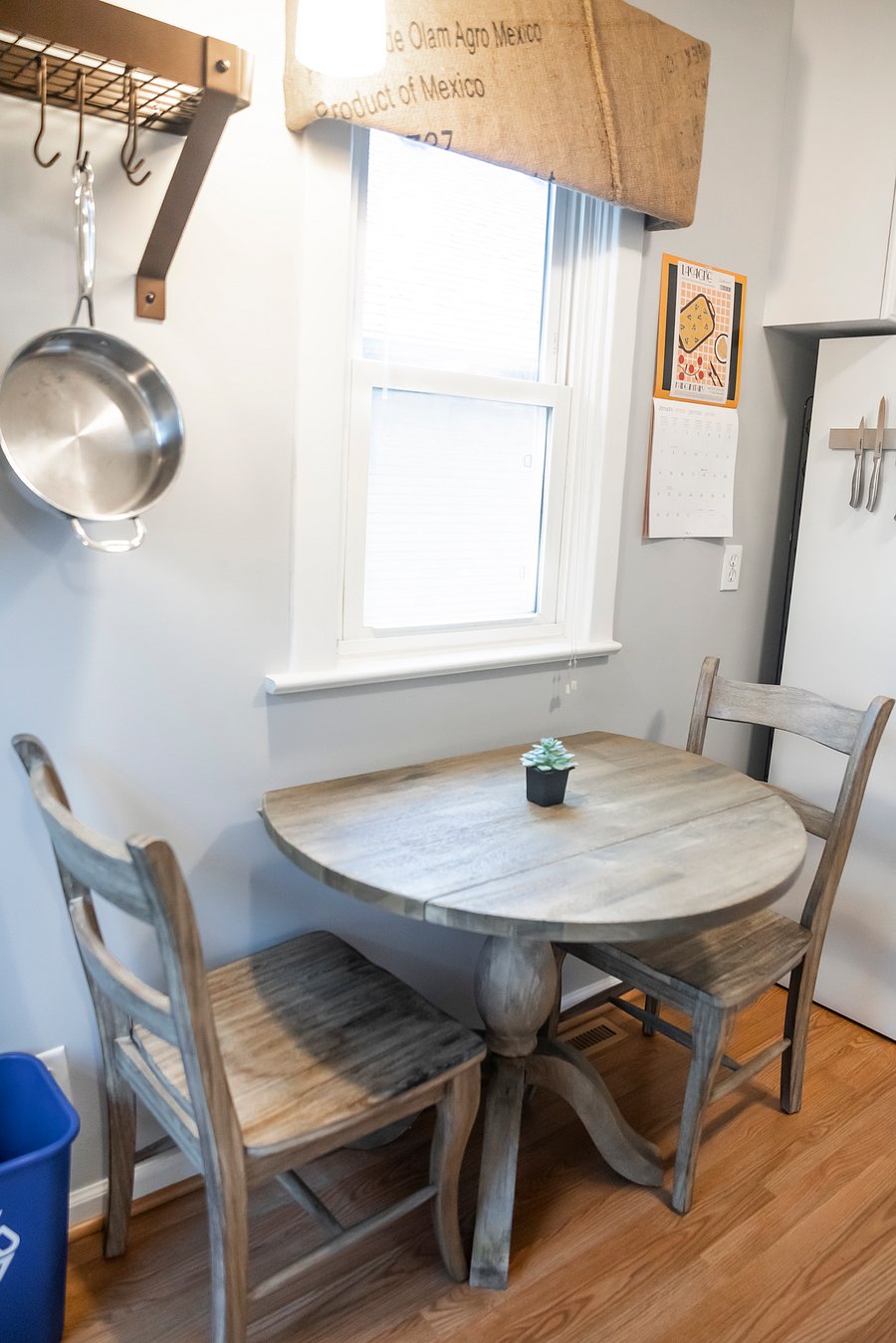 Dining area perfect for two.