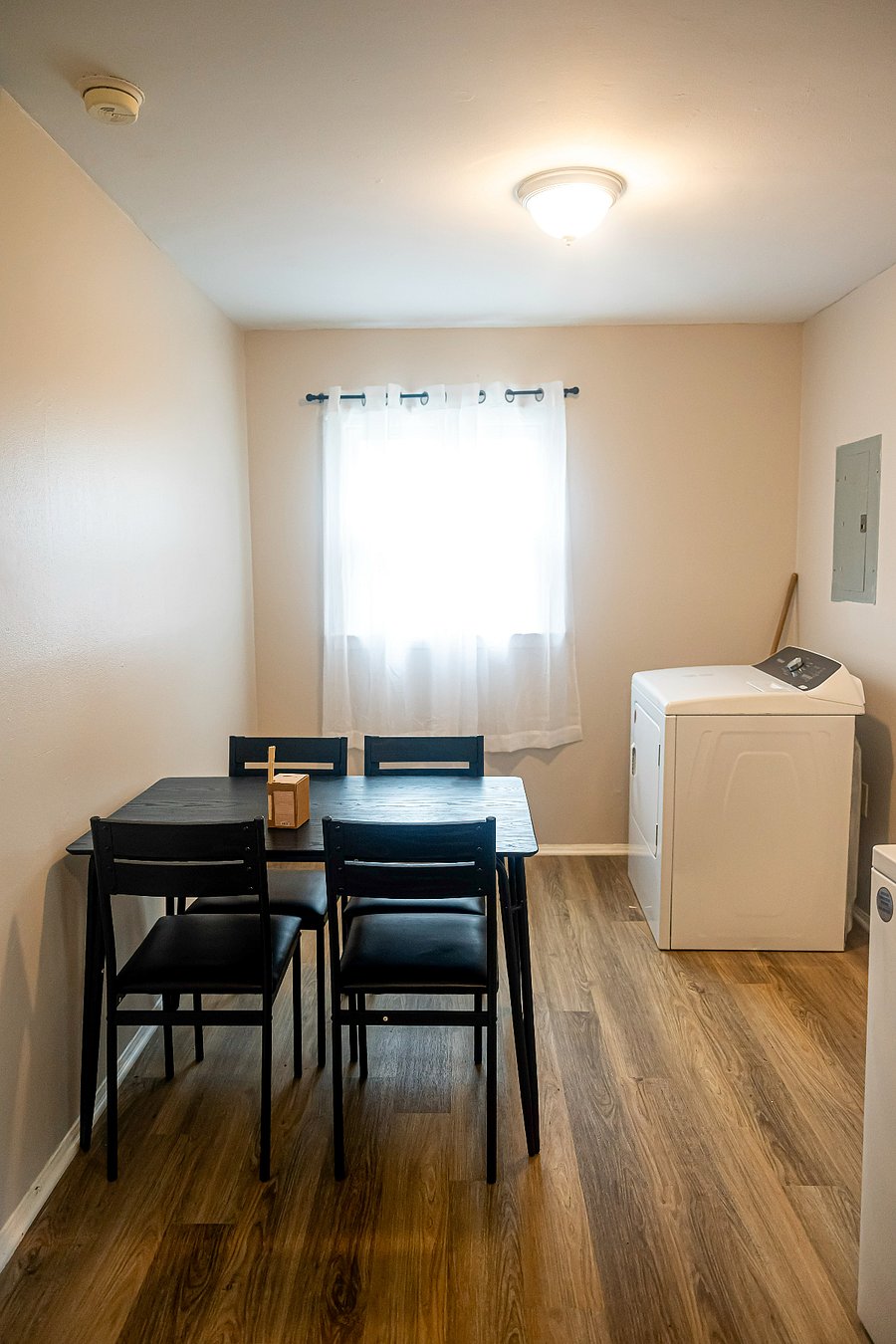 Furnished Finder property 656586_1 photo 6