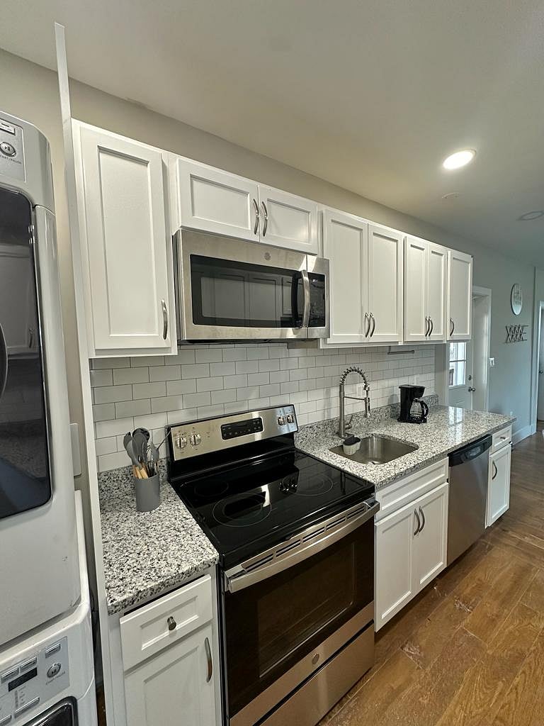 Furnished Finder property 656641_2 photo 7
