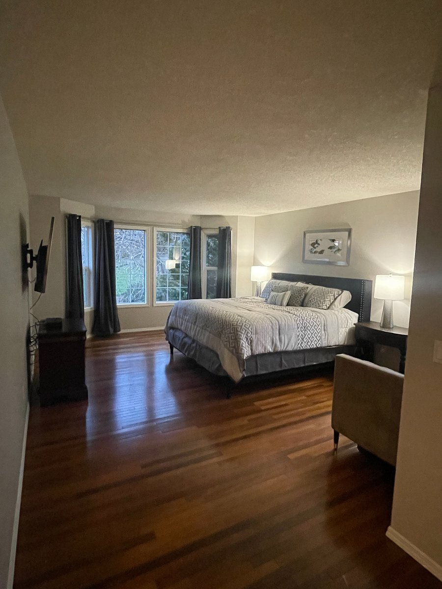 Second Floor Large Master Bedroom