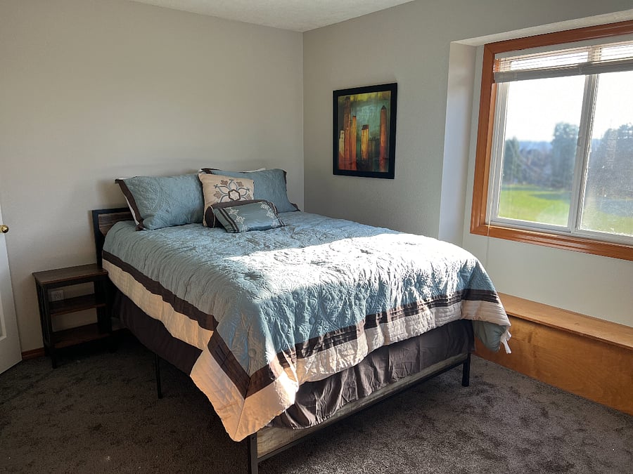 Upstairs bedroom 