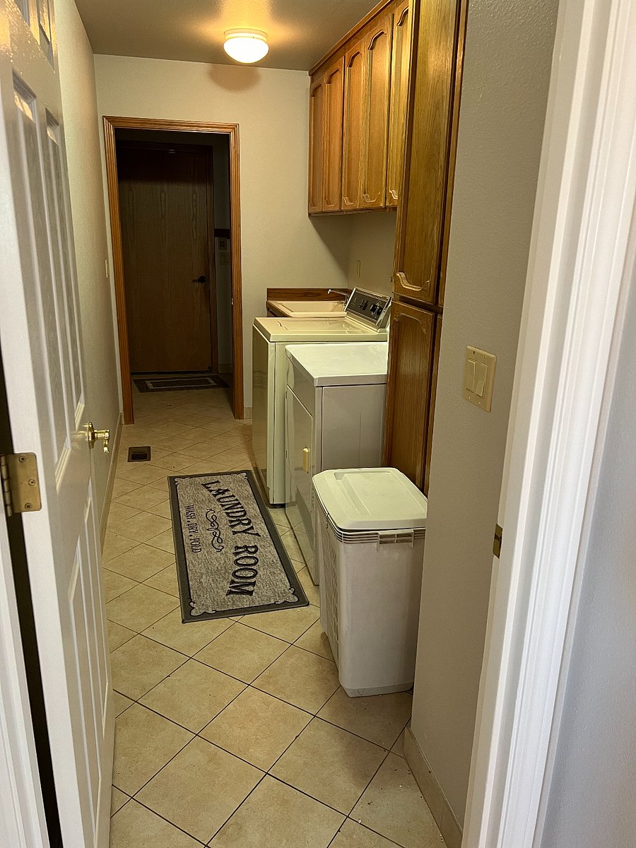 Mainf floor laundry room
