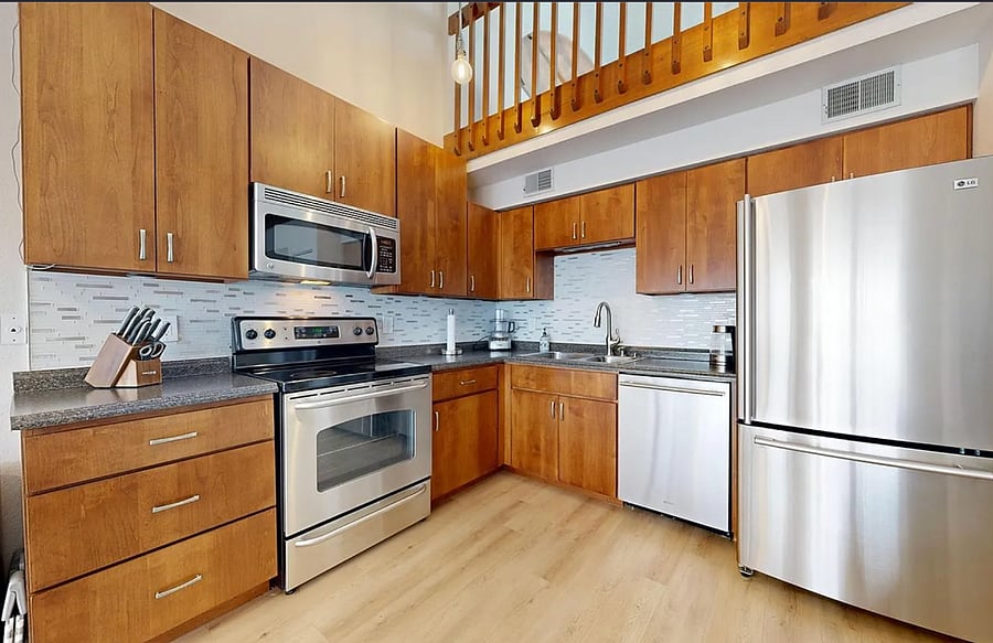 Full Kitchen