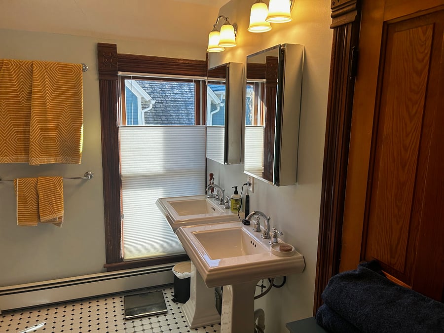 upstairs bathroom