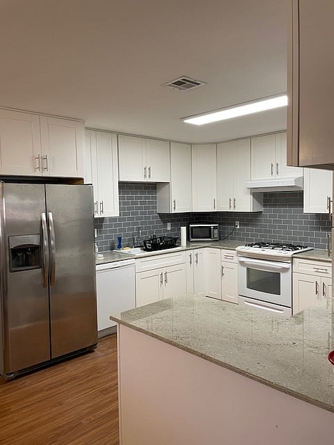Furnished Finder property 656814_1 photo 5