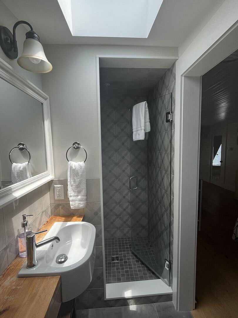 Furnished Finder property 656844_1 photo 8