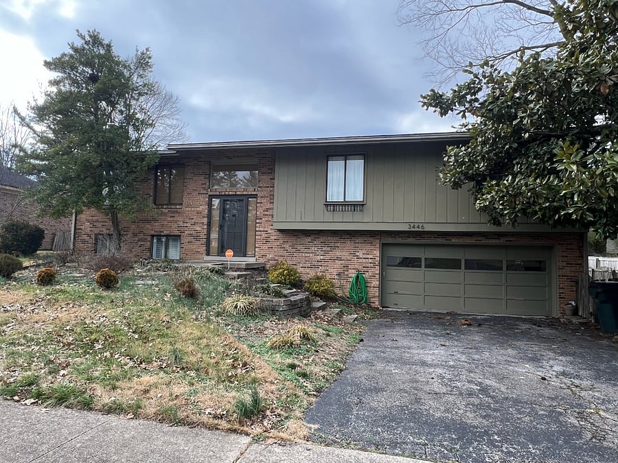 Front view of house: yard, garage, etc.
**other features not shown:
- huge laundry/mud room off of garage entrance
- large "Costco closet" stocked with all kind of essentials you could need, including seat cushions, ponchos, and coolers for UK sporting events!