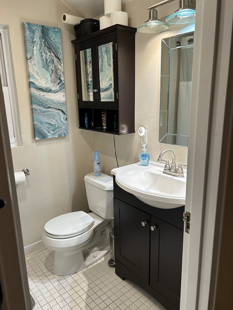Upstairs Bathroom