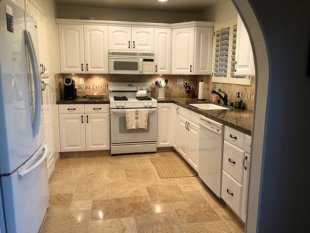 Furnished Finder property 656993_1 photo 11