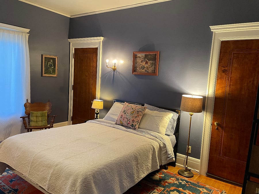 Main floor bedroom with brand new queen mattress.