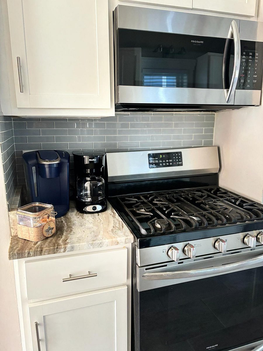 Keurig coffee maker and regular coffee maker. Pods and ground coffee included