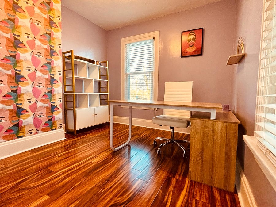 Full size office