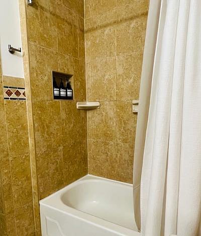Furnished Finder property 657210_1 photo 12