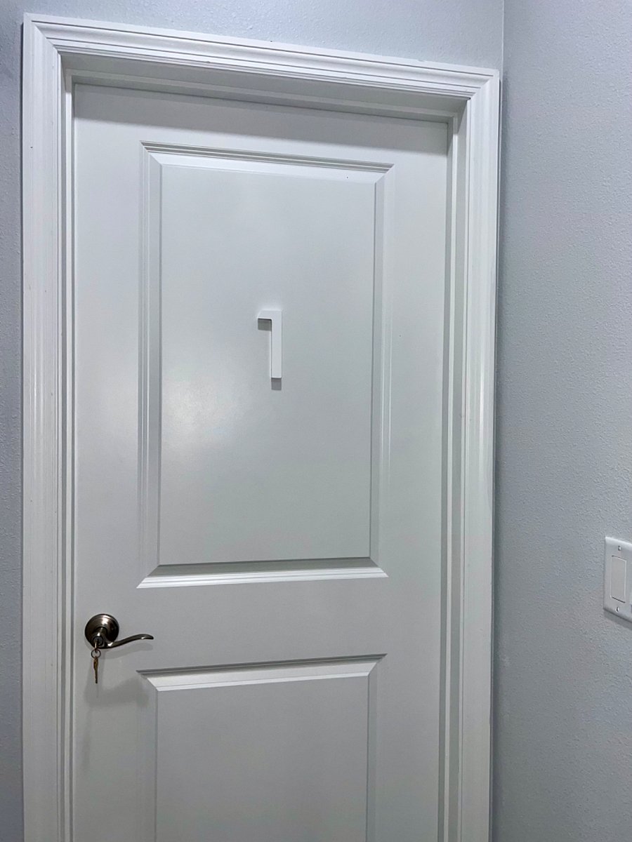 Master bedroom/ Room 1
