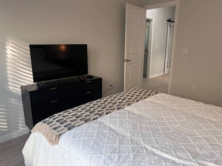 Furnished Finder property 657547_2 photo 3