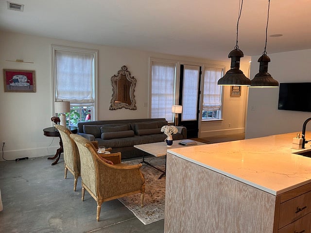 Furnished Finder property 657647_1 photo 3