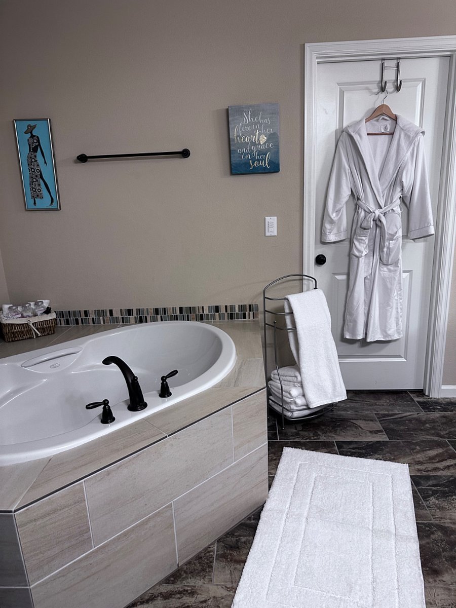 Furnished Finder property 657666_1 photo 11