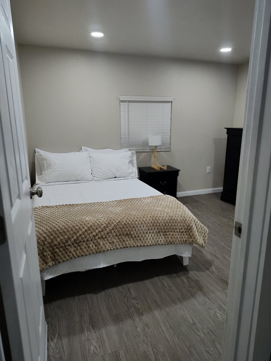 Furnished Finder property 657677_1 photo 43