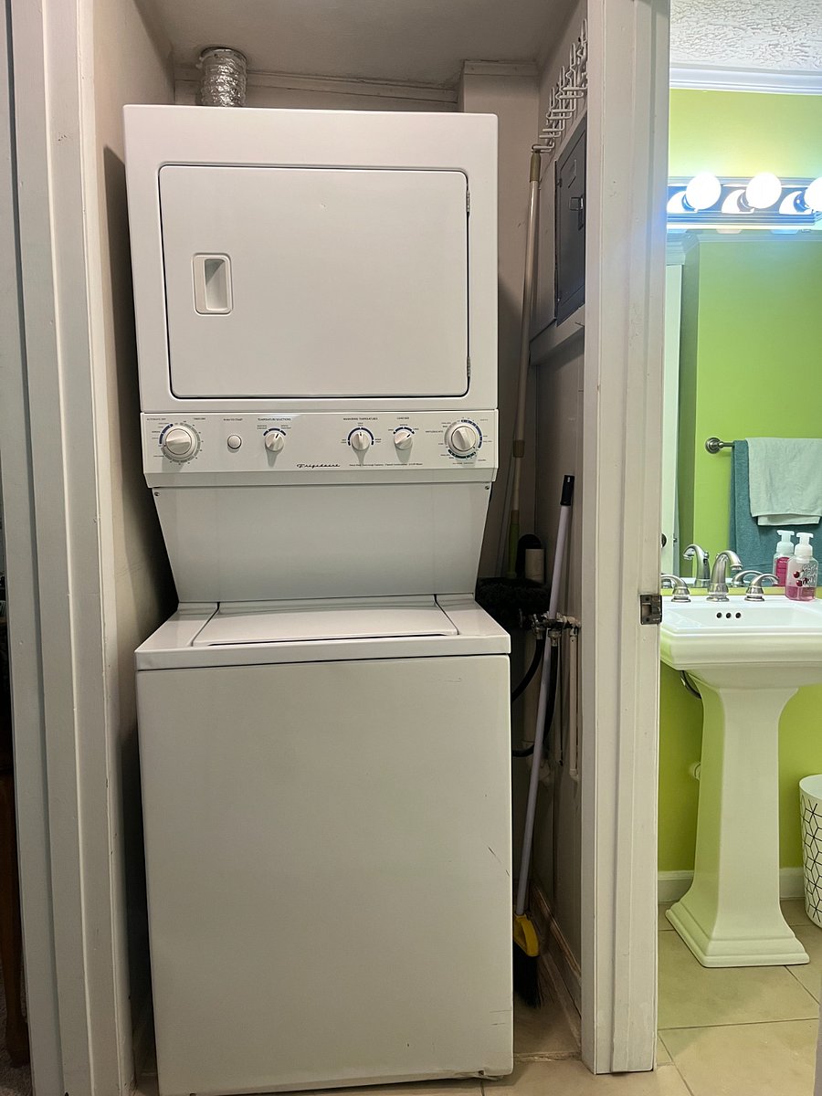 In unit laundry!