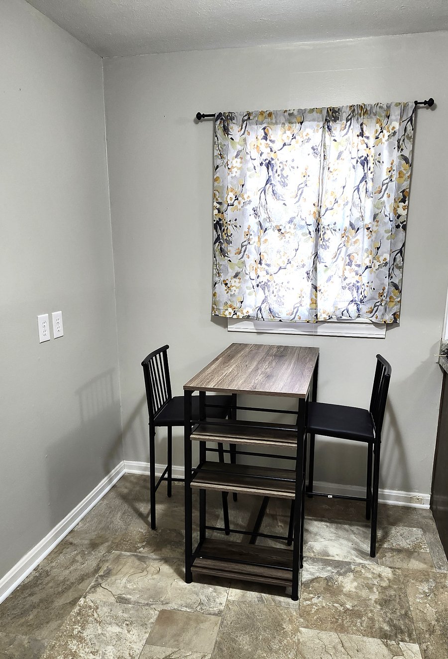 Furnished Finder property 657805_1 photo 4