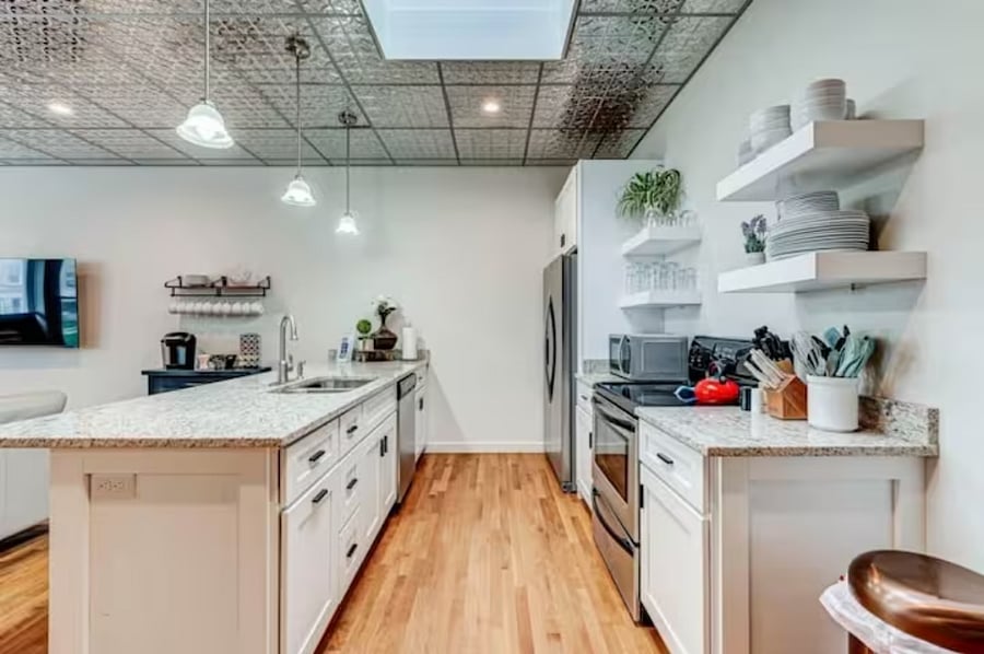 Furnished Finder property 657819_1 photo 7