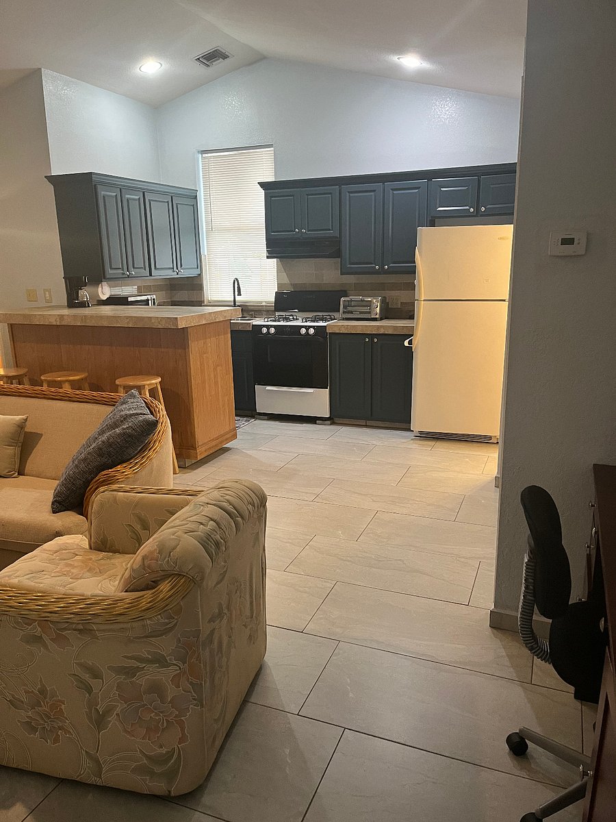 Furnished Finder property 658045_2 photo 4