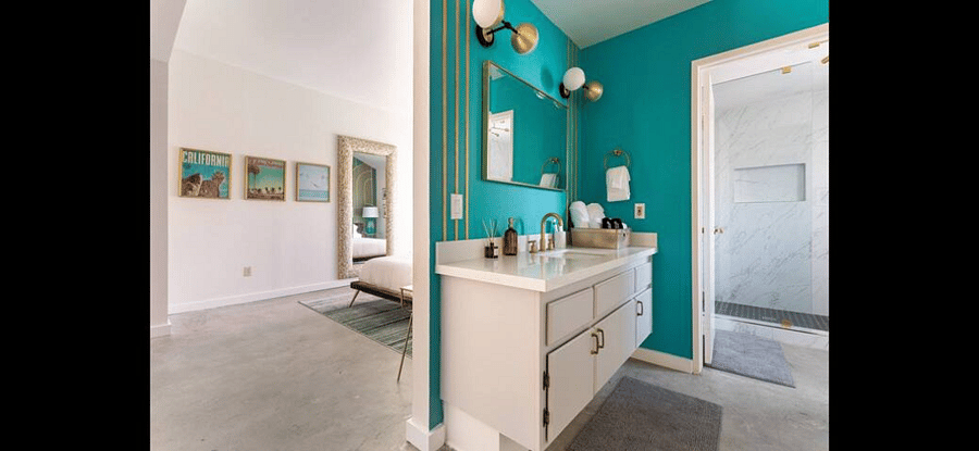Master Sink and Vanity