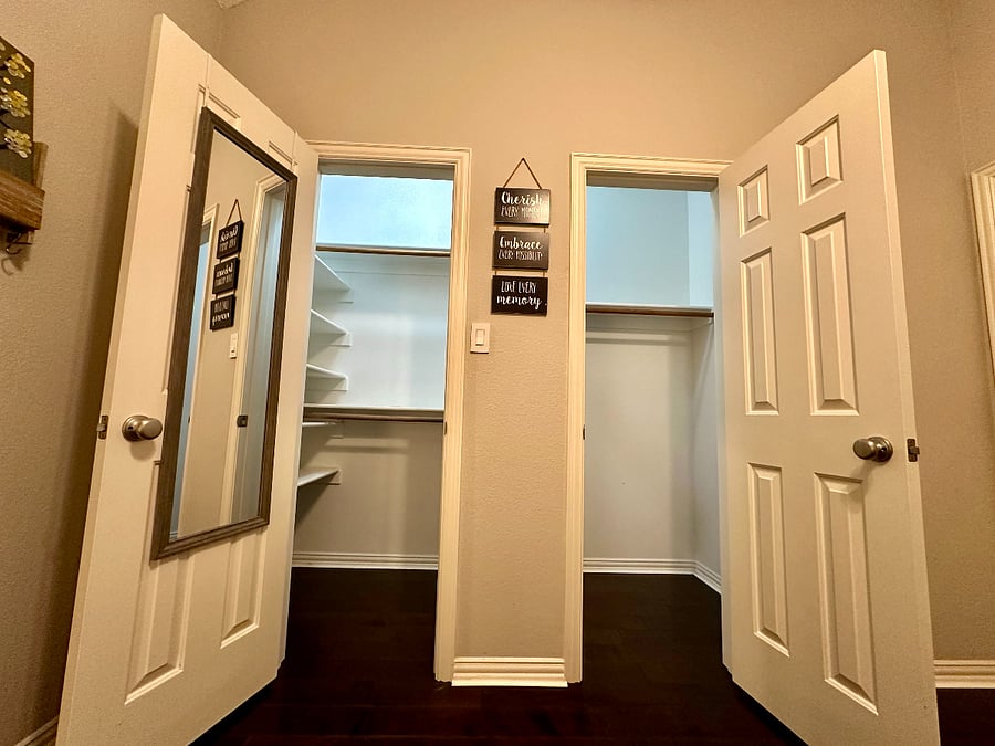 Bedroom 2 - Closet